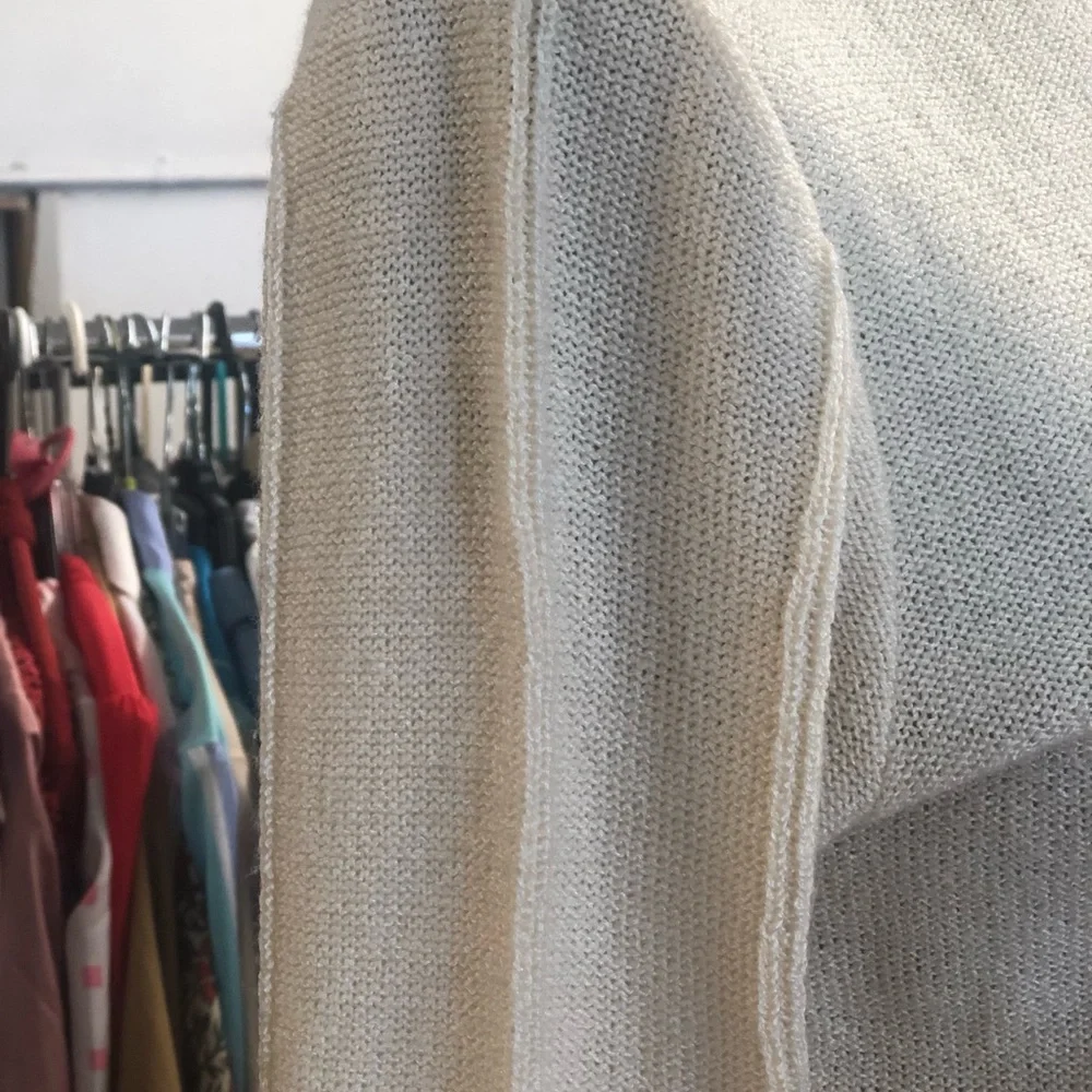 Vintage 70’s/80’s -Princess Di style- pullover sweater - light buttery yellow